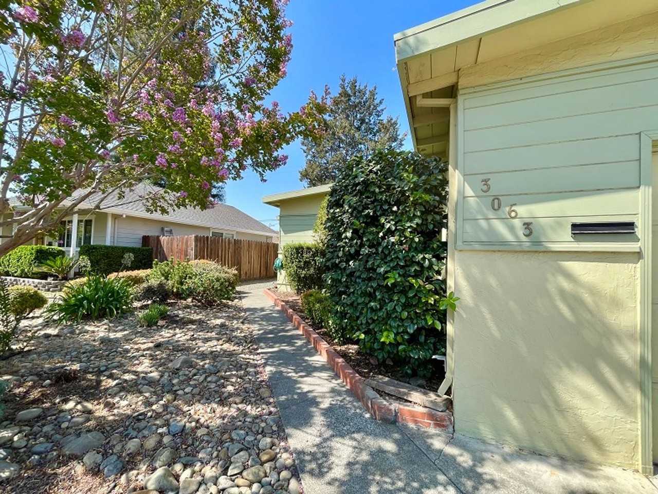 3063 Linda Vista Ave - Photo 2 of 22