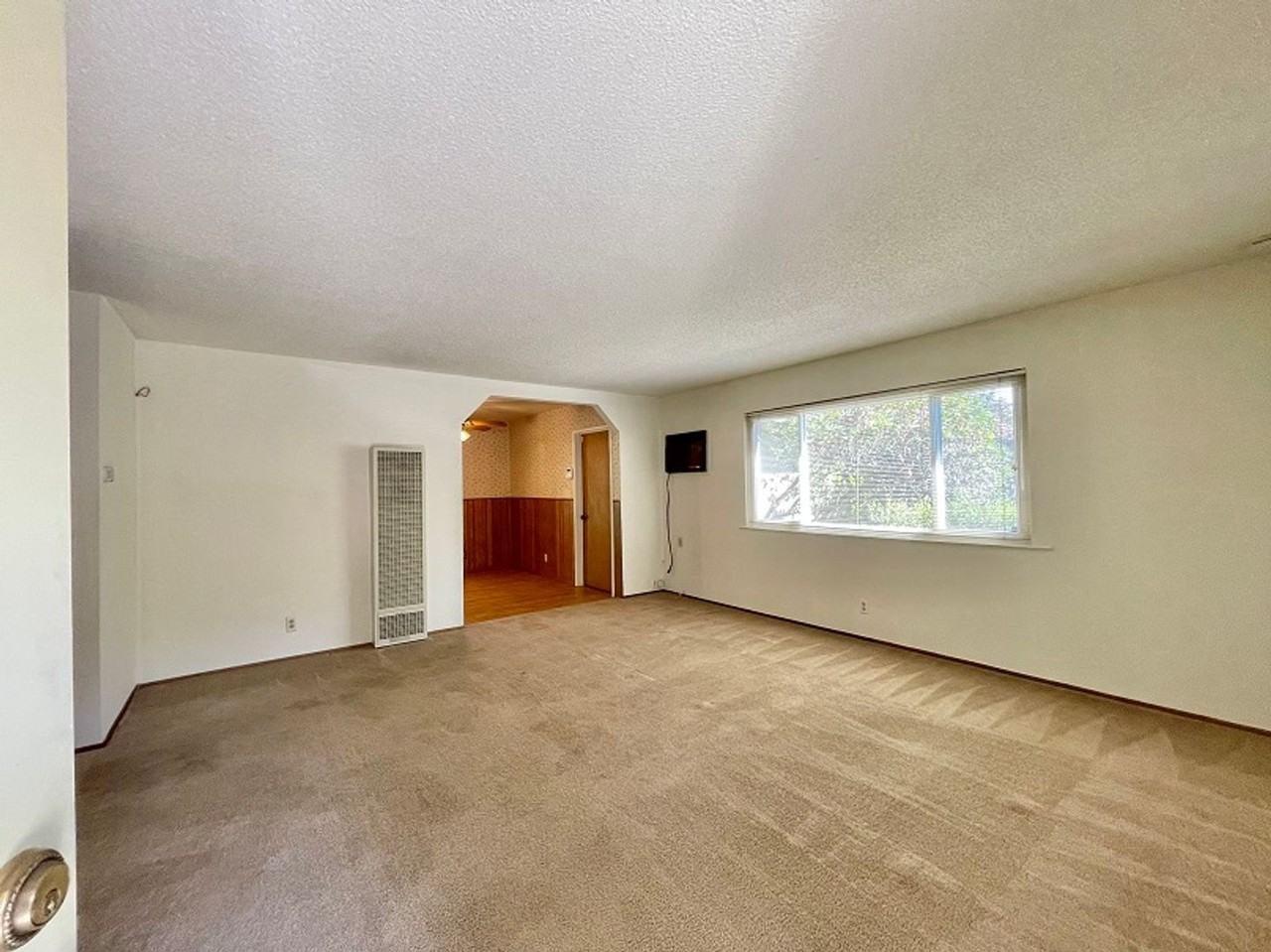 3063 Linda Vista Ave - Photo 5 of 22