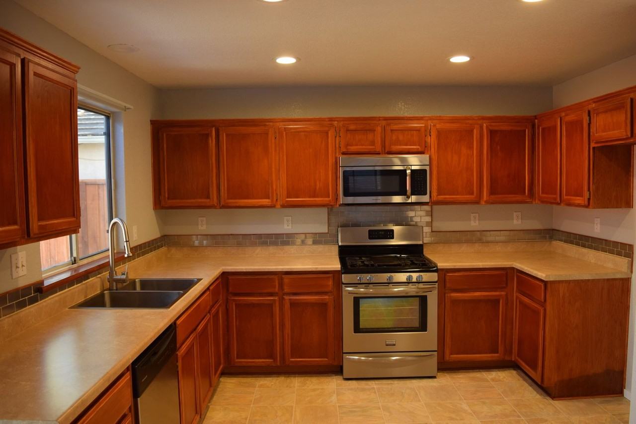 541 Pombo Square Dr - Photo 5 of 14