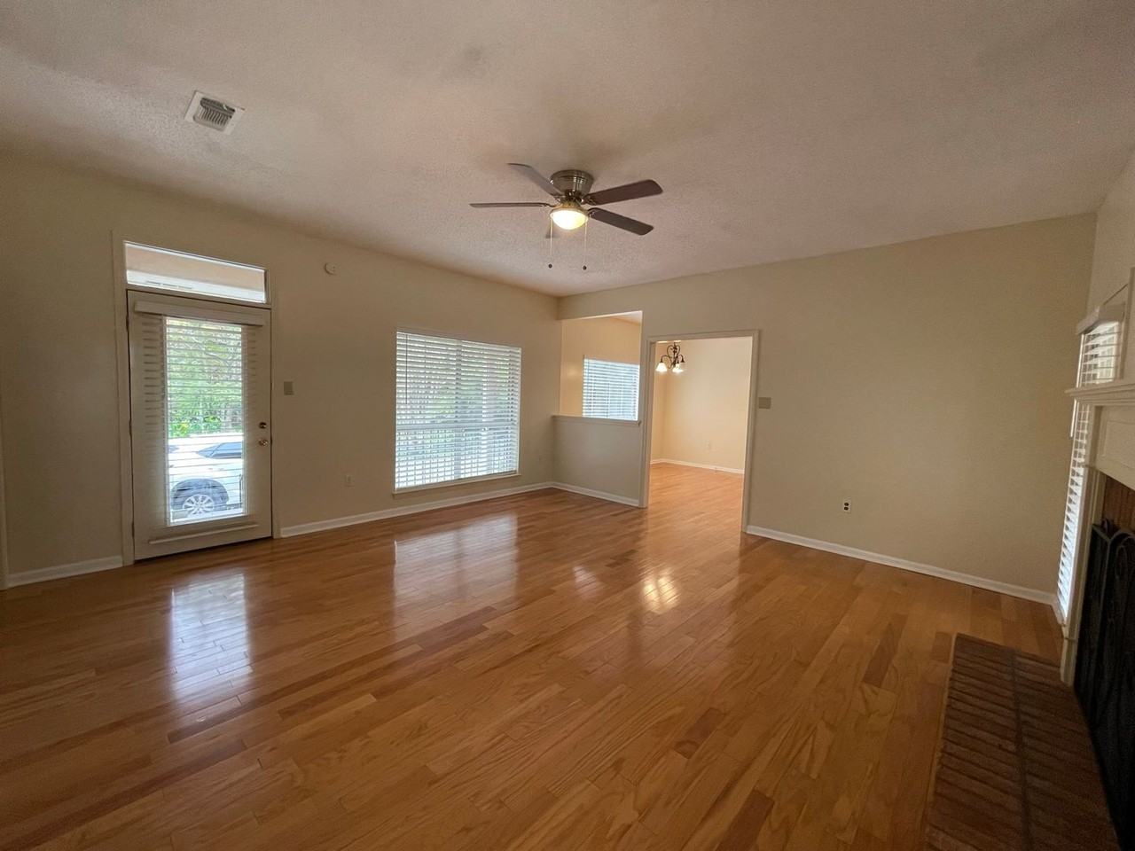 4274 Stumberg Ln - Photo 5 of 16