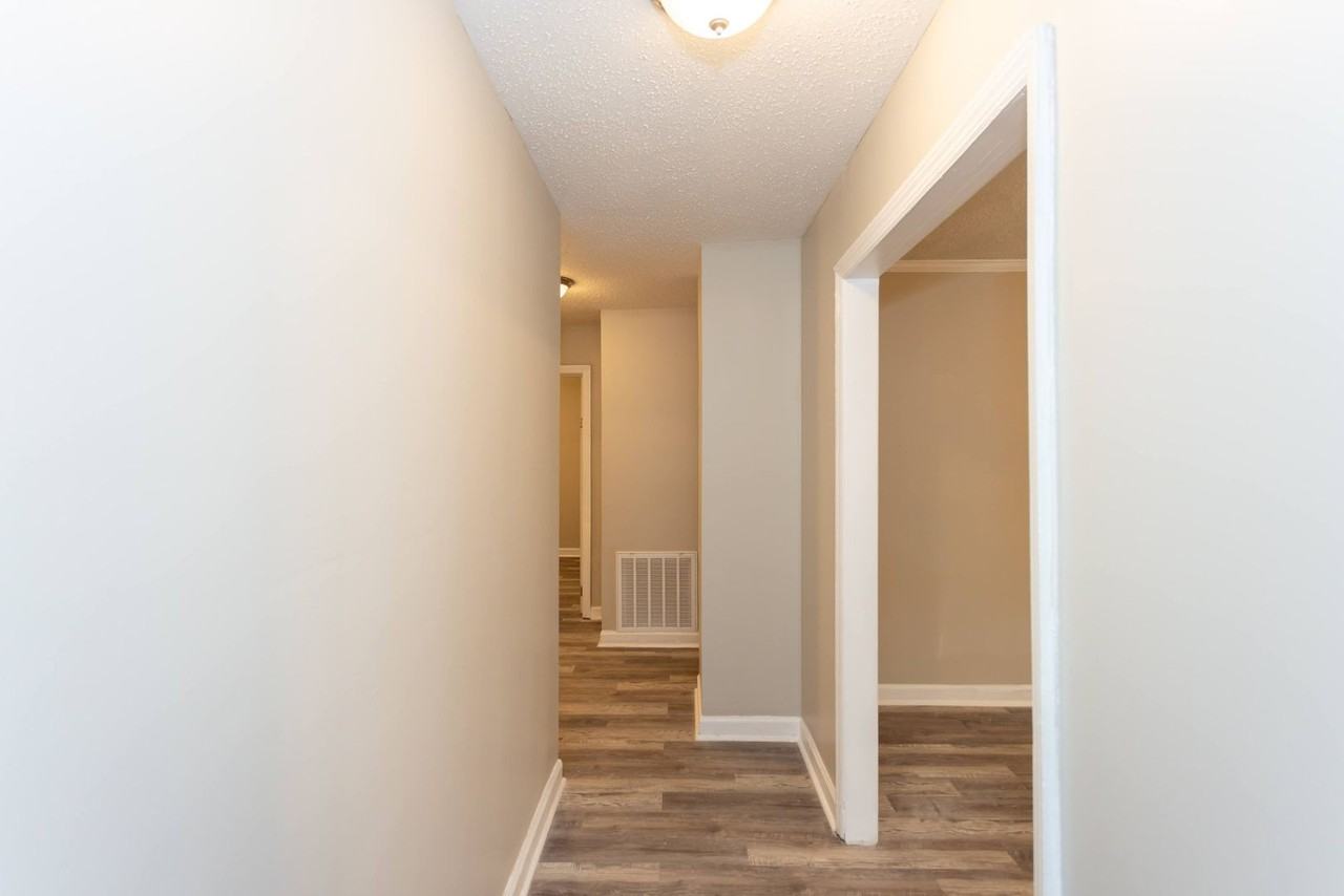 435 Mccleary Ln - Photo 7 of 24