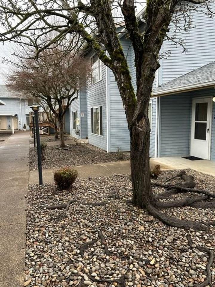 Parkview Manor Apartments - Photo 2 of 30