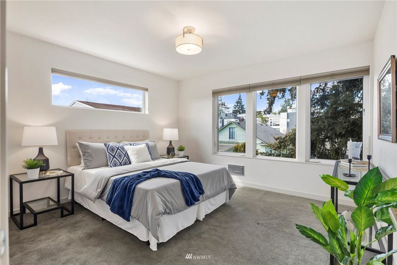 2020 Nw 60th St - Photo 2 of 24