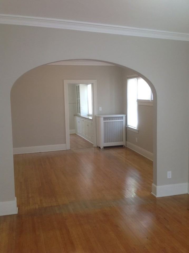 325 Litchfield Ave Se - Photo 4 of 10
