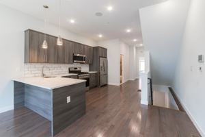 featured image of 1755 N Marshall St