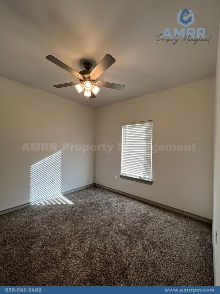 4712 125th St - Photo 5 of 25