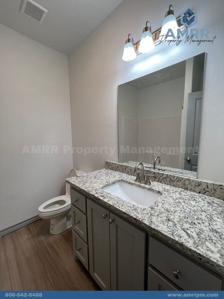 4712 125th St - Photo 7 of 25