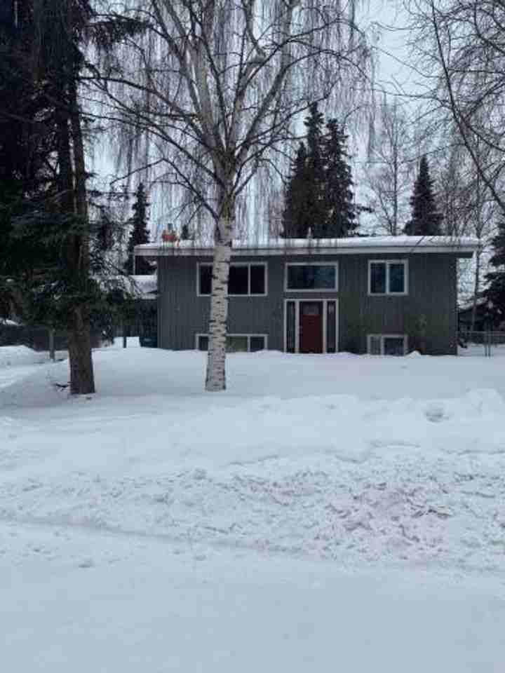4010 Crosson Dr - Photo 6 of 20