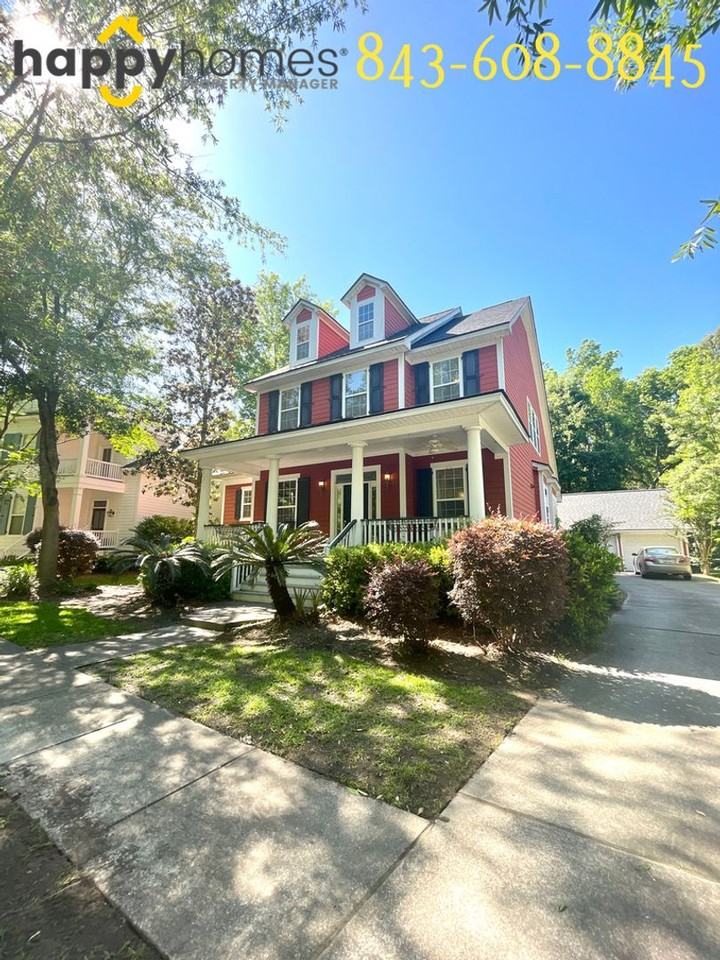1046 Blakeway St - Photo 2 of 49