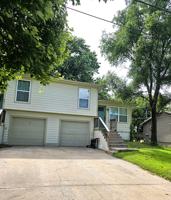 featured image of 421 421 – 423 North Marion Street