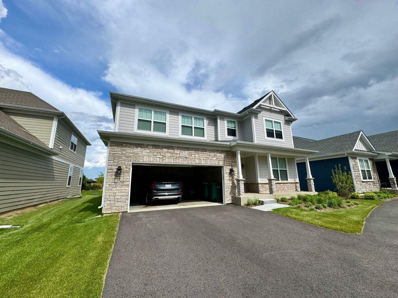 233 Farmstead Ct - Photo 2 of 50
