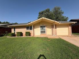 205 S Meadow Ln - Photo 1 of 1