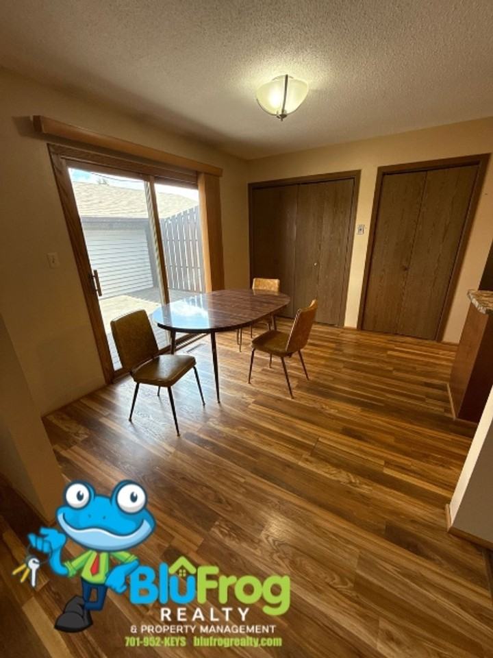 1415 8th Ave Ne - Photo 3 of 16