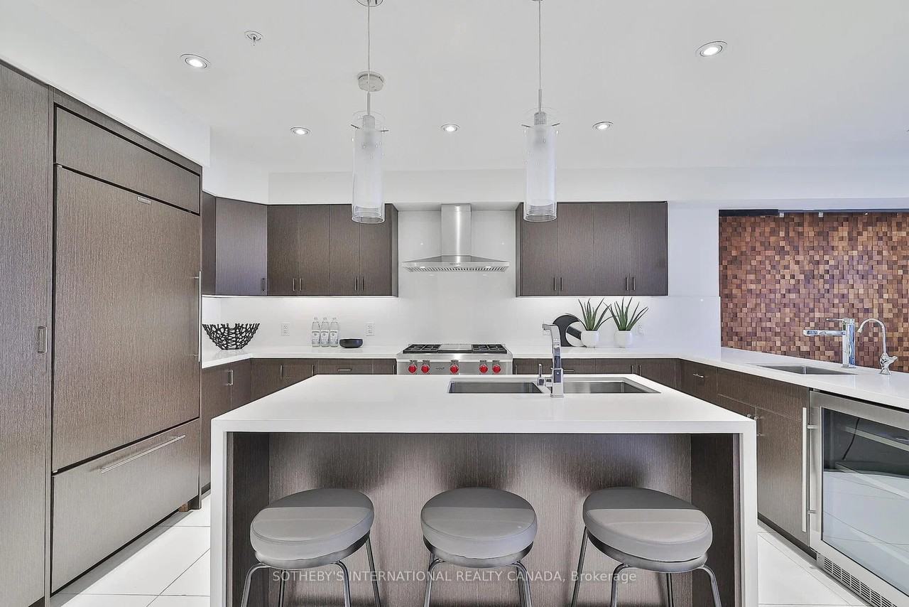 43 Hanna Avenue - Photo 6 of 43