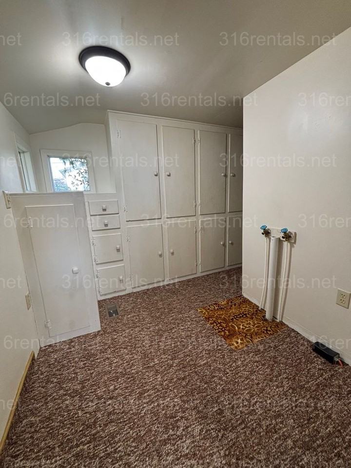 201 W Olive Ave - Photo 5 of 17