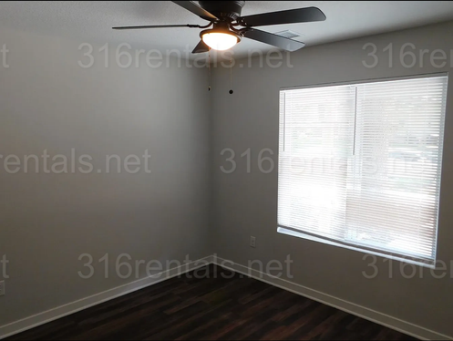 317 S Taylor St - Photo 5 of 9