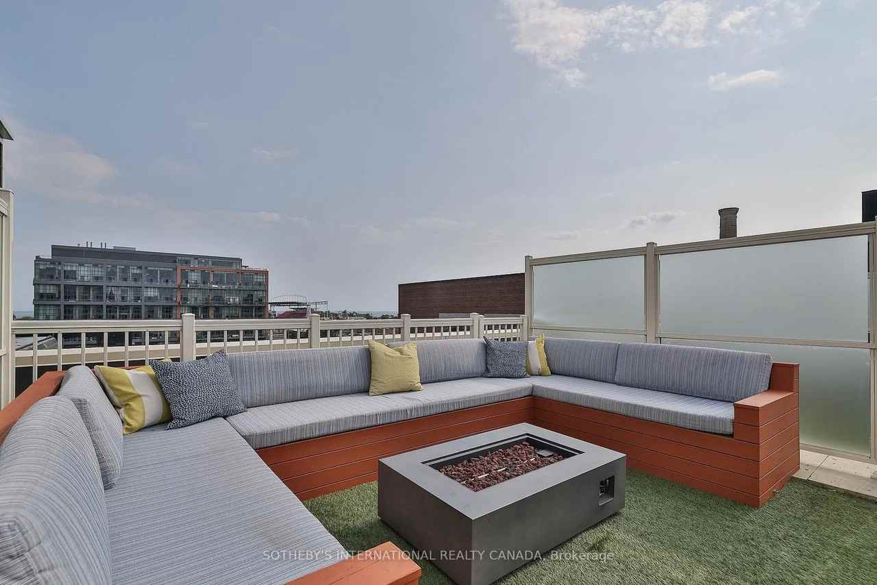 43 Hanna Avenue - Photo 38