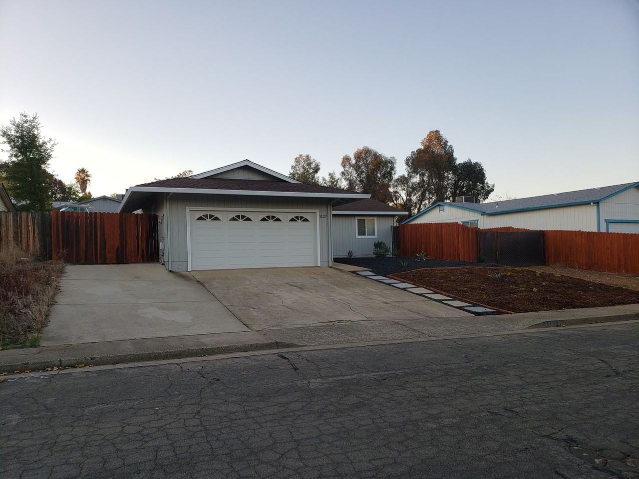 1127 Jaxon Way - Photo 2 of 12