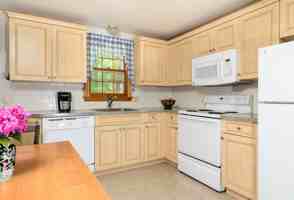 featured image of 101C Chestnut St