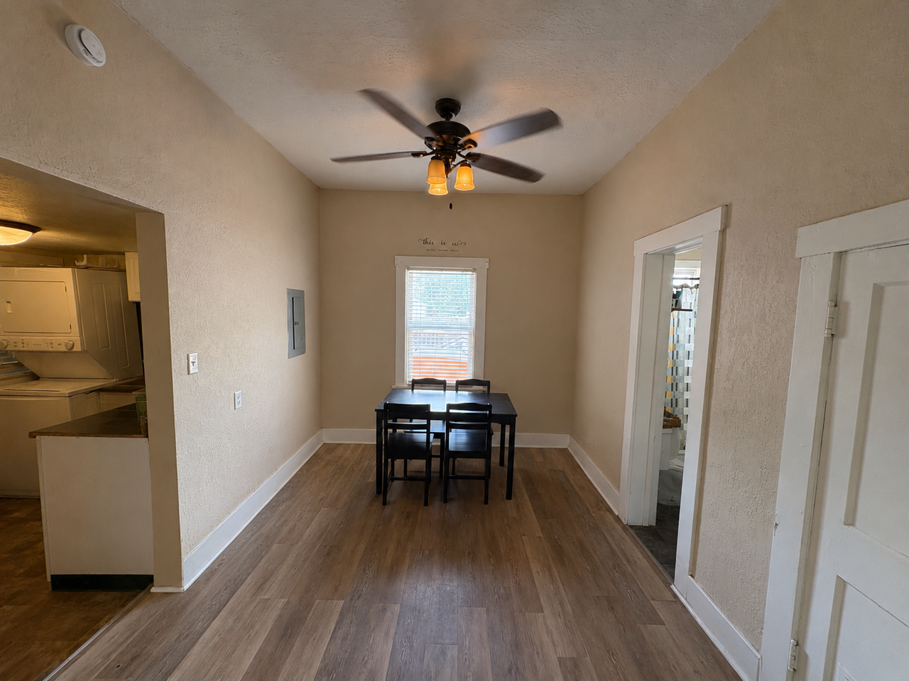 412 S 10th St #1 - Photo 6 of 10