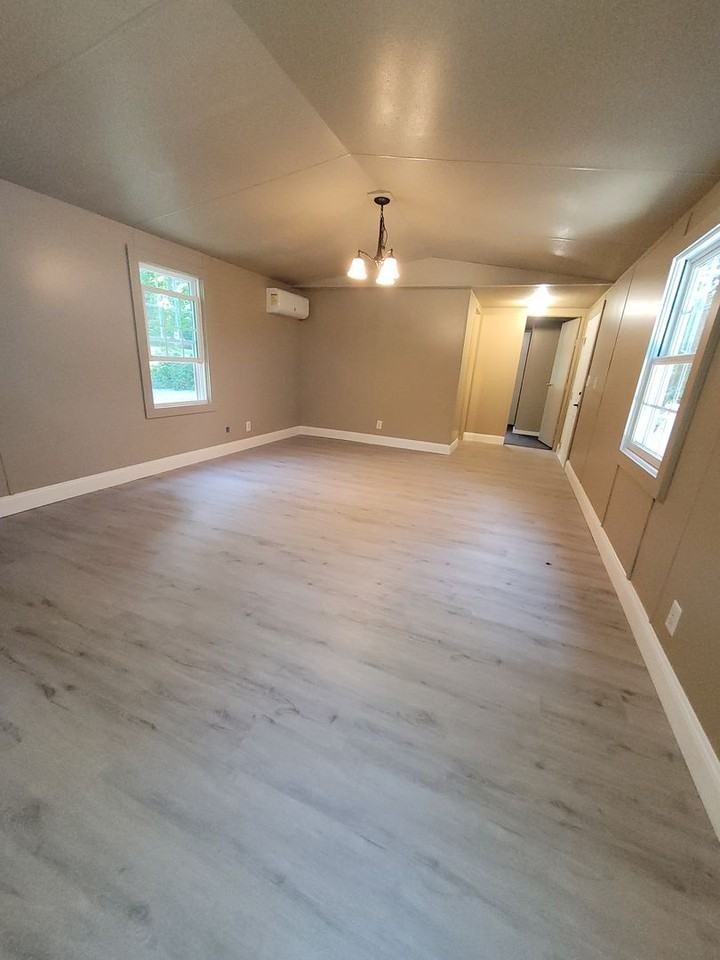 522 Sandmine Rd - Photo 4 of 22