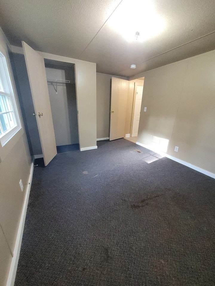 522 Sandmine Rd - Photo 7 of 22
