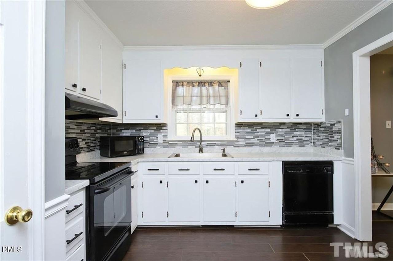 2518 W Wilson St - Photo 4 of 20
