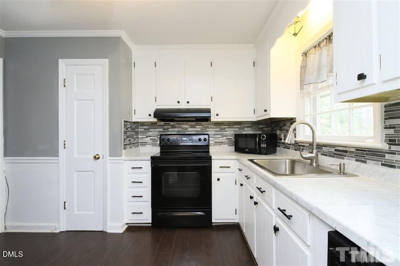 2518 W Wilson St - Photo 5 of 20