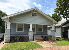 featured image of 1404 S Elm St