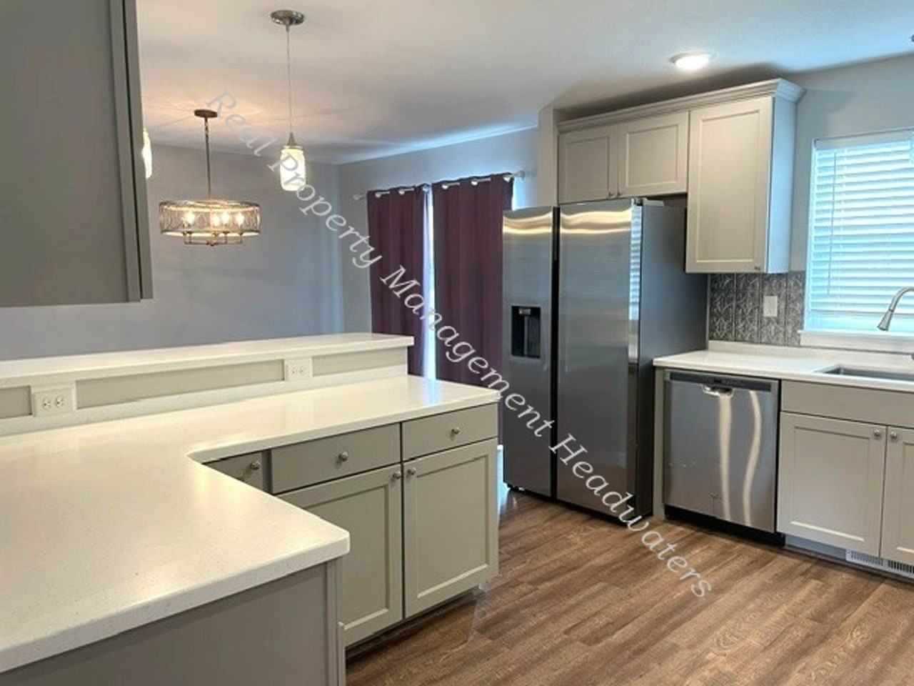 4747 Shore View Rd - Photo 3 of 24