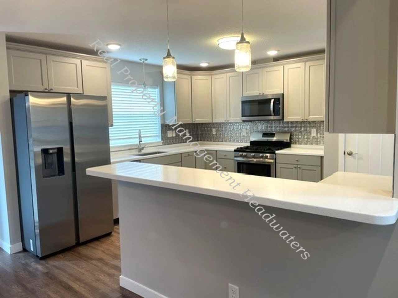 4747 Shore View Rd - Photo 4 of 24