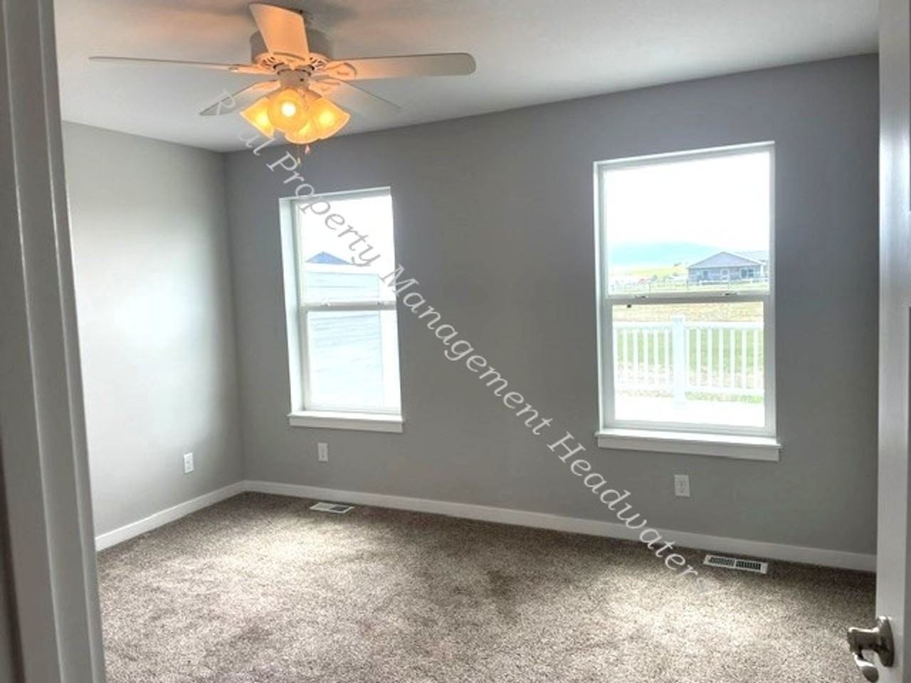 4747 Shore View Rd - Photo 7 of 24