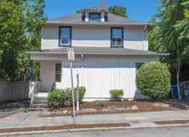 featured image of 3951 Se Holgate Blvd