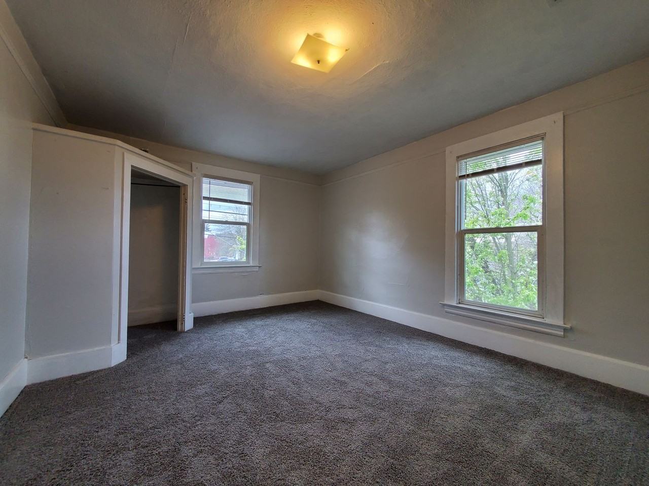 3951 Se Holgate Blvd - Photo 5 of 8