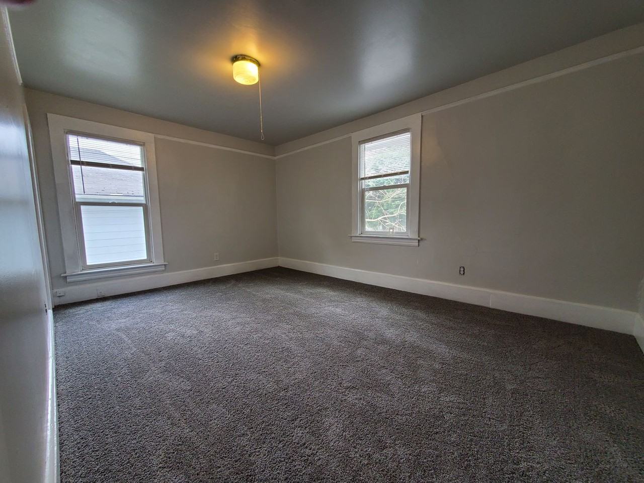 3951 Se Holgate Blvd - Photo 6 of 8