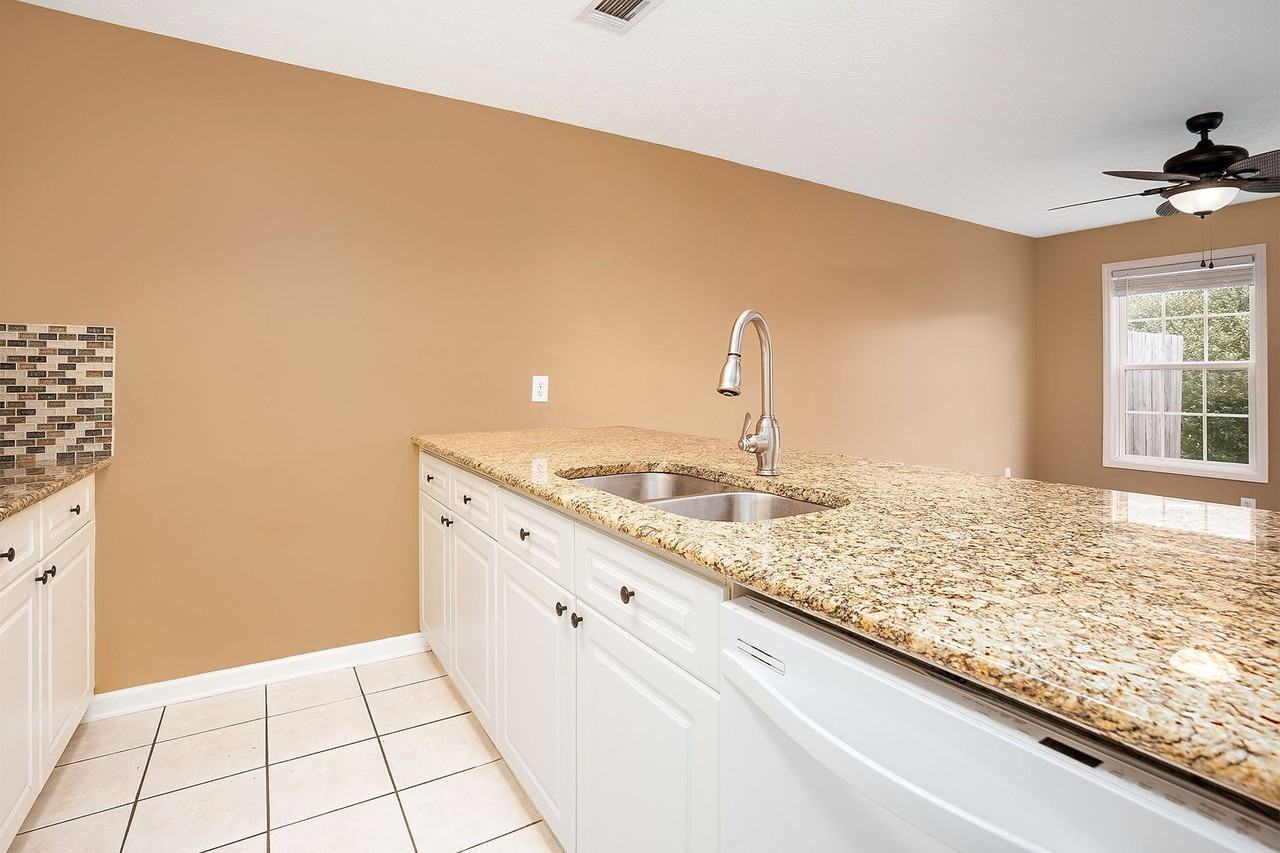 2428 E University Dr #103 - Photo 5 of 33