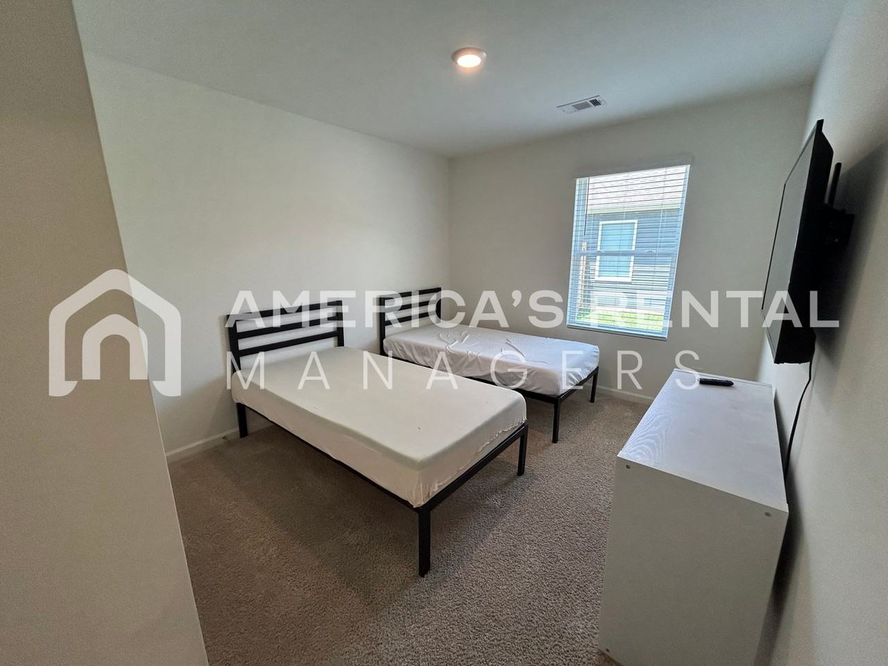 7213 Wilburton Ln - Photo 6 of 42