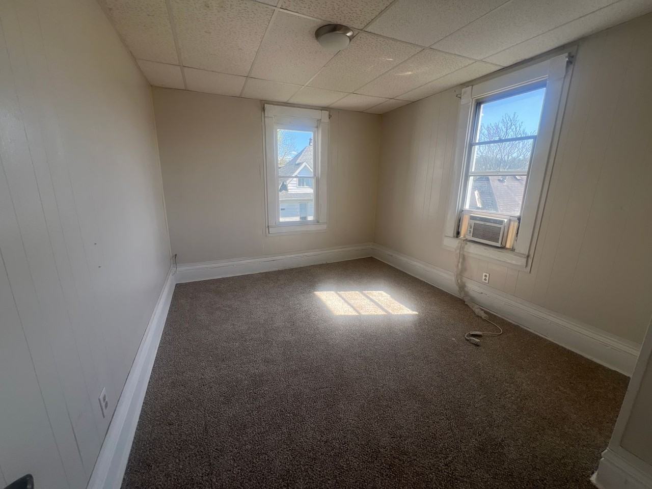 466 Dallas Street - Photo 2 of 7
