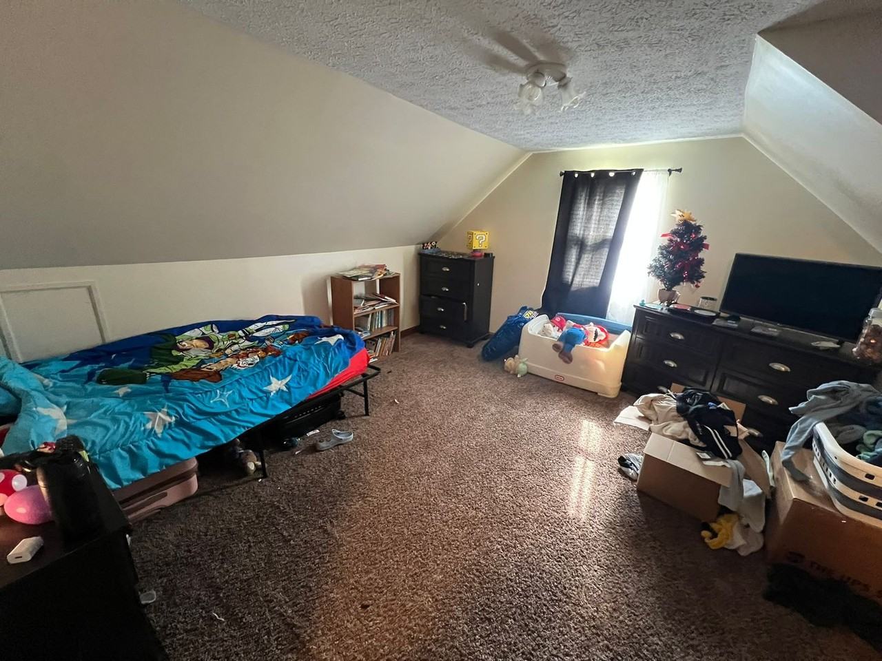 512 Wisconsin Ave - Photo 3 of 18