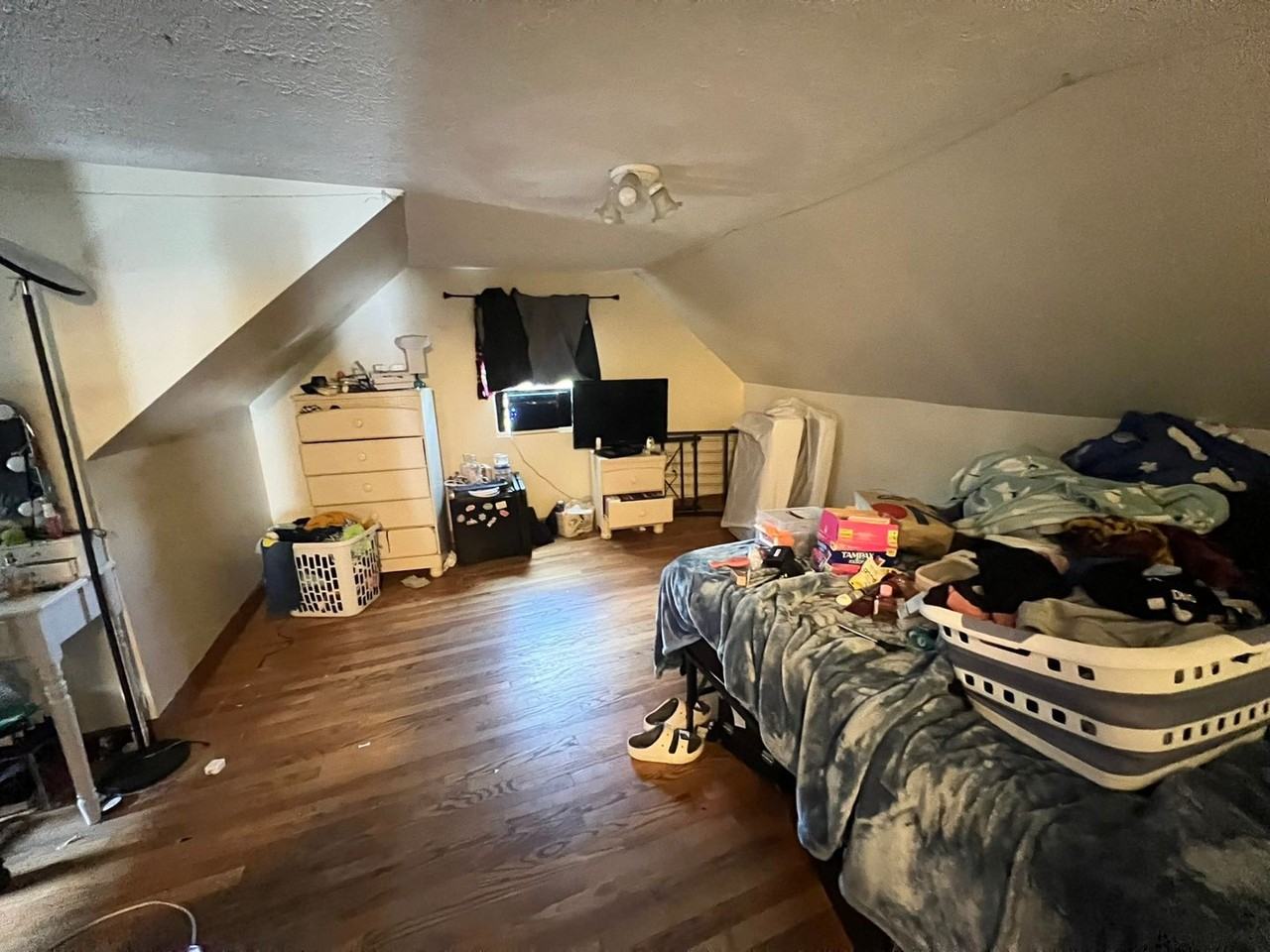 512 Wisconsin Ave - Photo 4 of 18