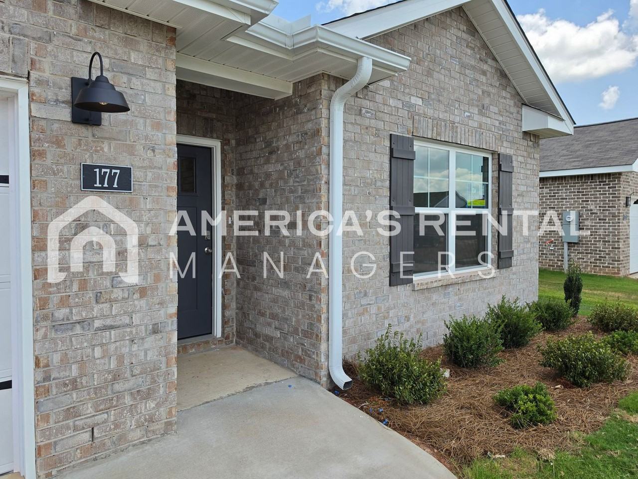 177 Keller Dr - Photo 5 of 50