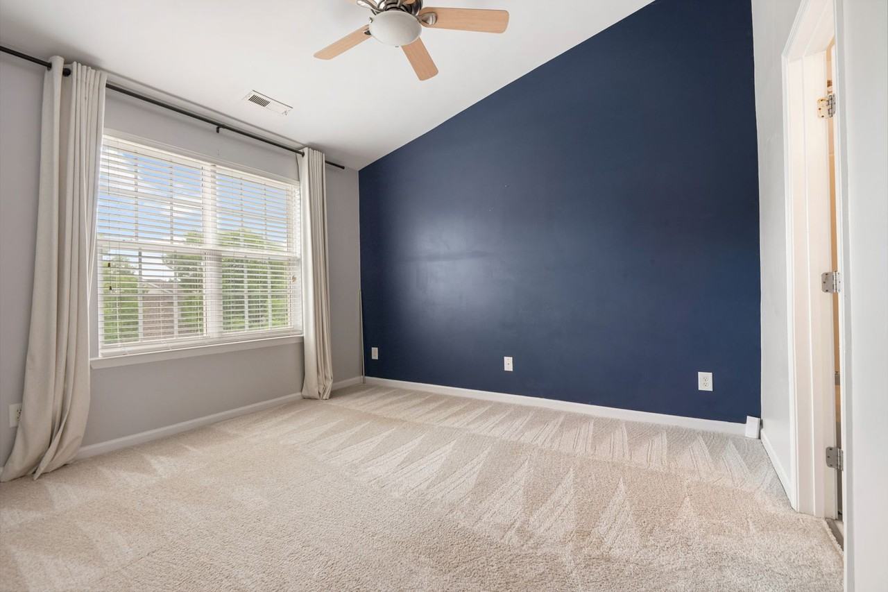 3811 Ramblewood Ave - Photo 6 of 23