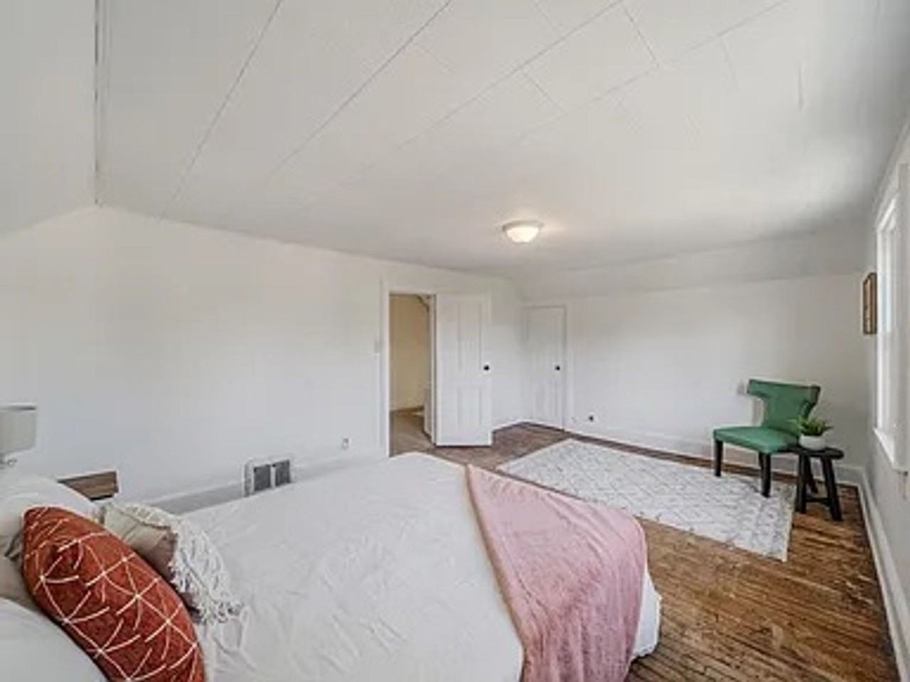 1319 Winnebago Ave - Photo 4 of 21