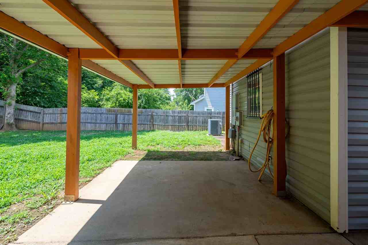 1053 Brianna Way - Photo 6 of 44