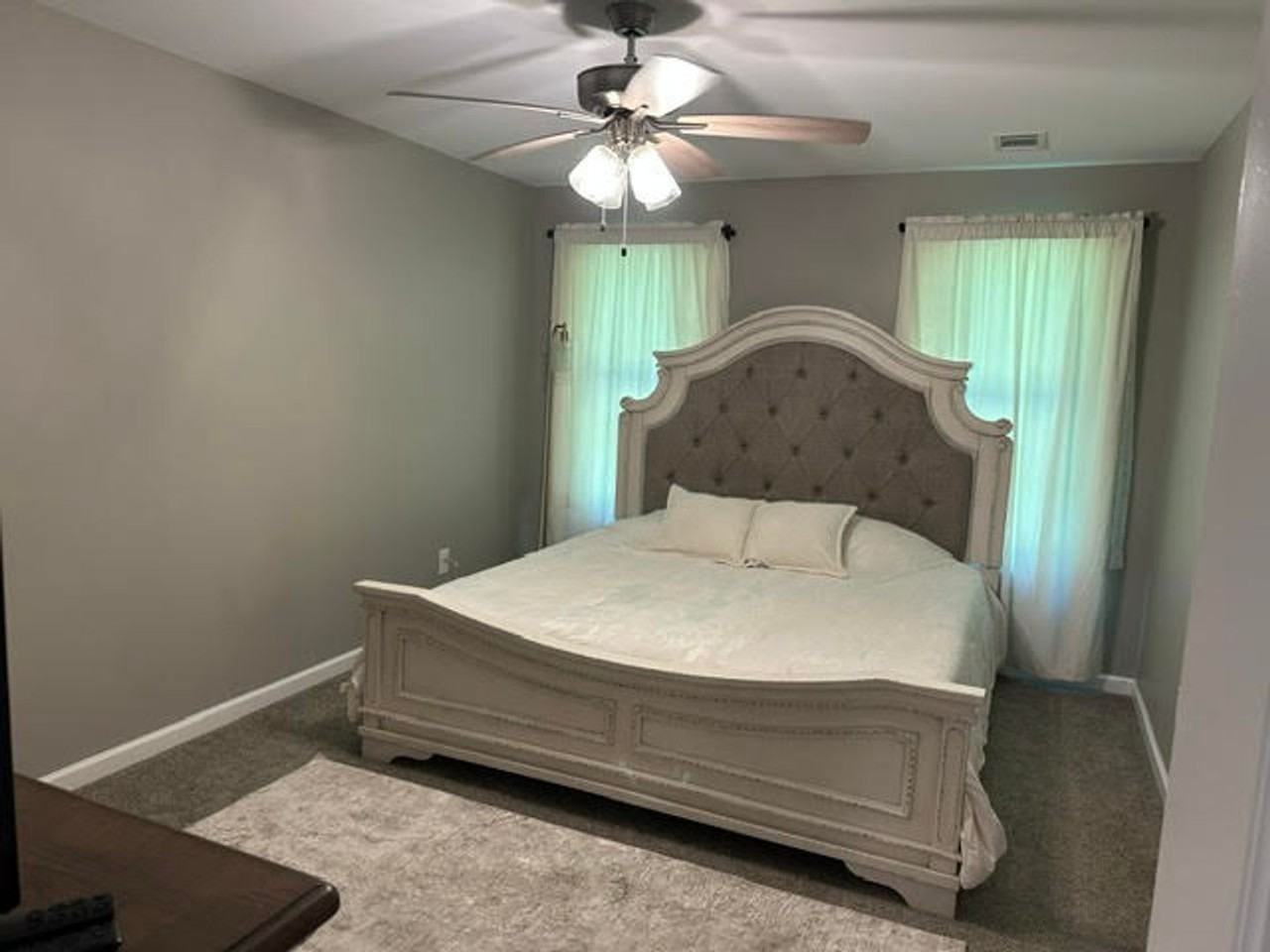 16010 Lake Hills Ln - Photo 6 of 15