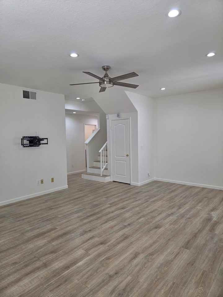 18110 Flynn Dr - Photo 2 of 18