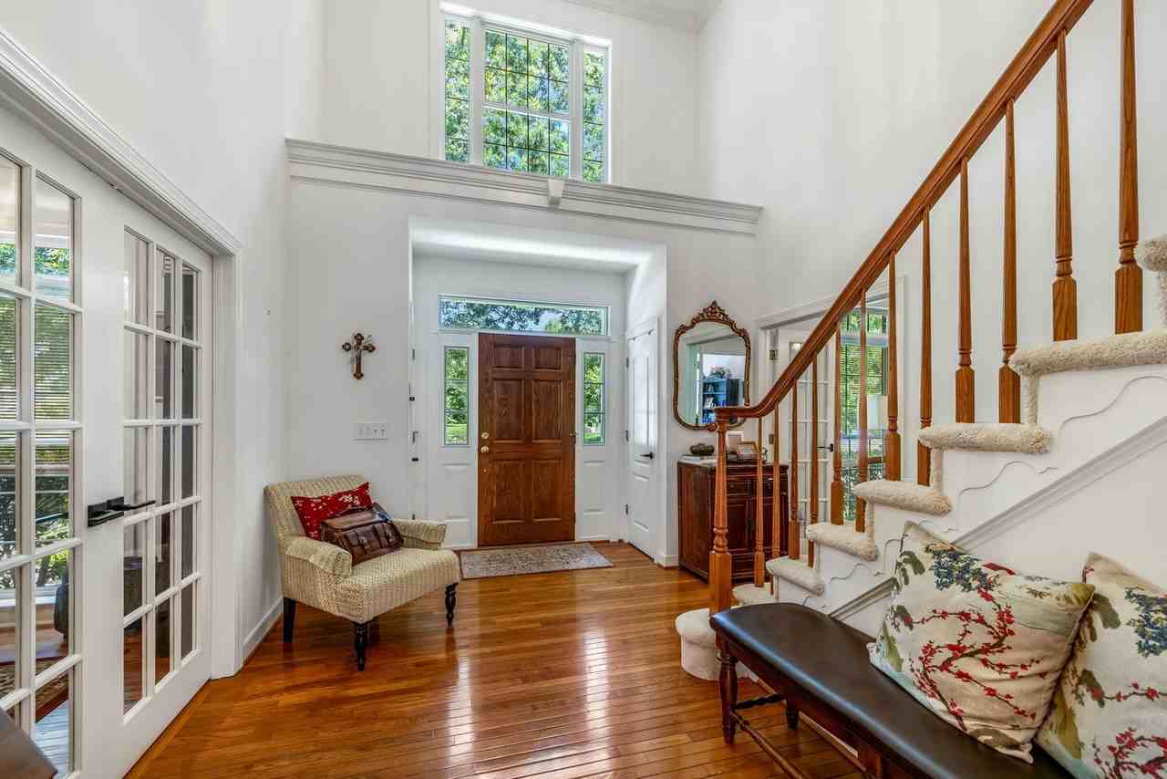 26 Kirby Ln - Photo 5 of 50