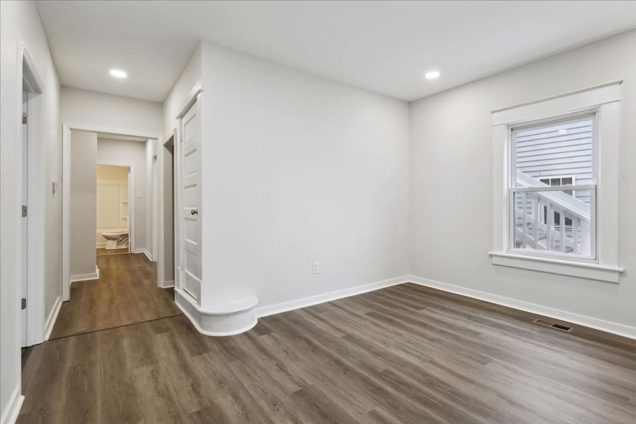 1307 Holly Ave - Photo 2 of 14