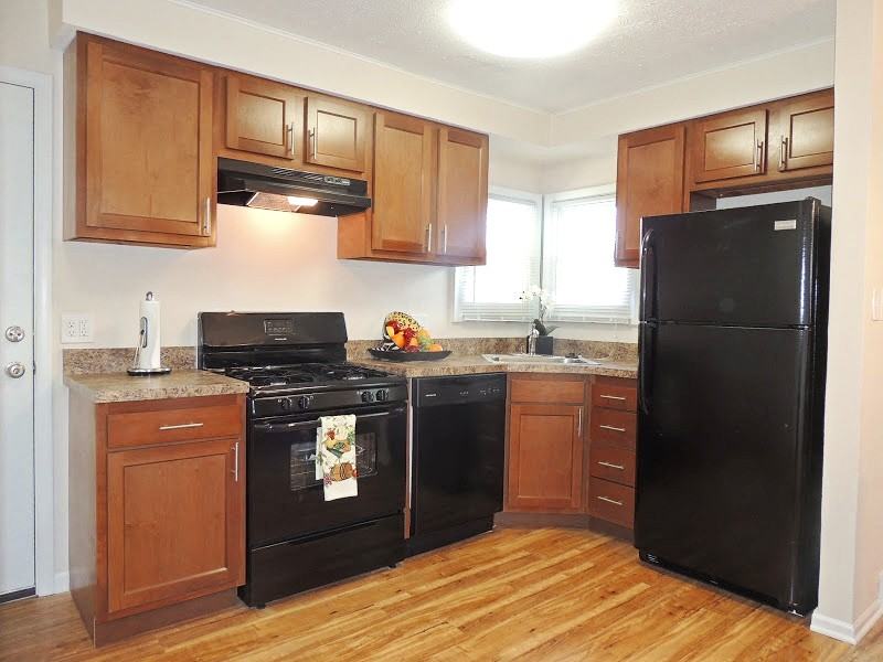 27080 Zeman Ave - Photo 4 of 17
