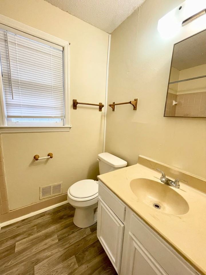 3824 Lee Hills Dr - Photo 6 of 11